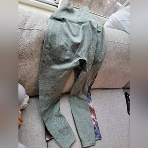 Pink leggings and unbranded leggings